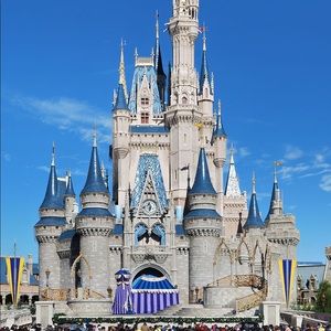 Meet your Posher, Evelyn